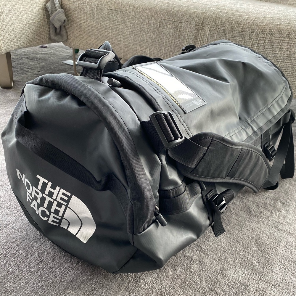 North face duffel bag L size